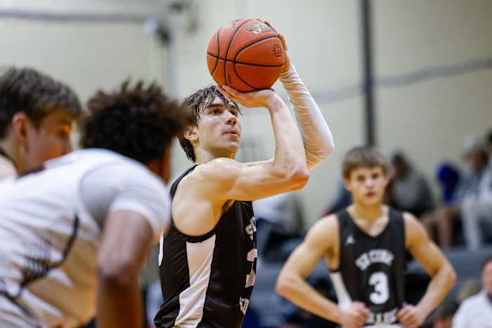 Webster Groves Missouri Mount Carmel Illinois boys basketball December 16 2023 Nate Latsch 24991